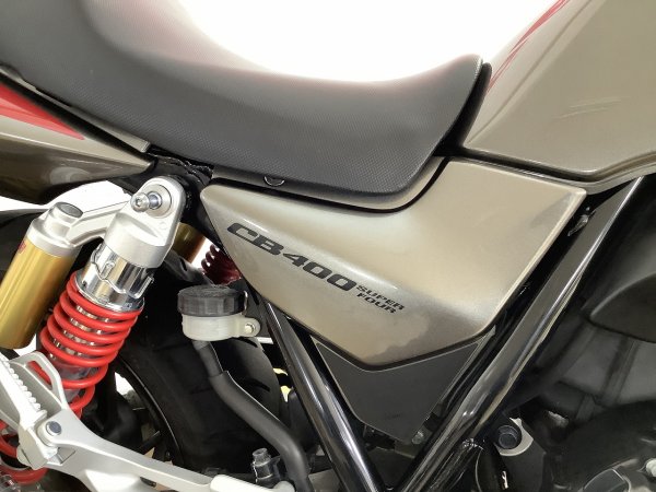 CB400 SUPER FOUR HYPER VTEC Revo 2016年 チタニウムブレードメタリック バイク買うなら【バイク王】