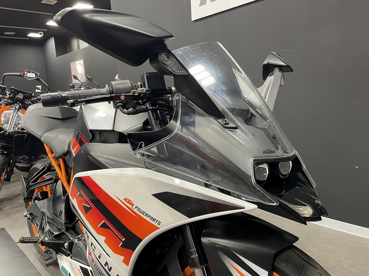 サマーセール対象車】【ＫＴＭ小山認定中古車】ＲＣ３９０ ローダウン デカールチューン レバーカスタム！! | バイク買うなら【バイク王】