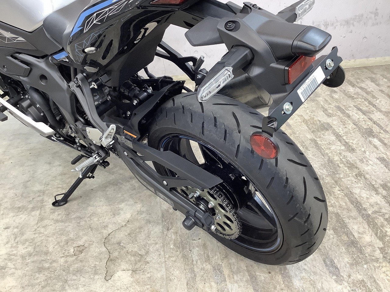 ＮＩＮＪＡ ＺＸ-２５Ｒ ＳＥ 純正オプションラジエータスクリーン装備 