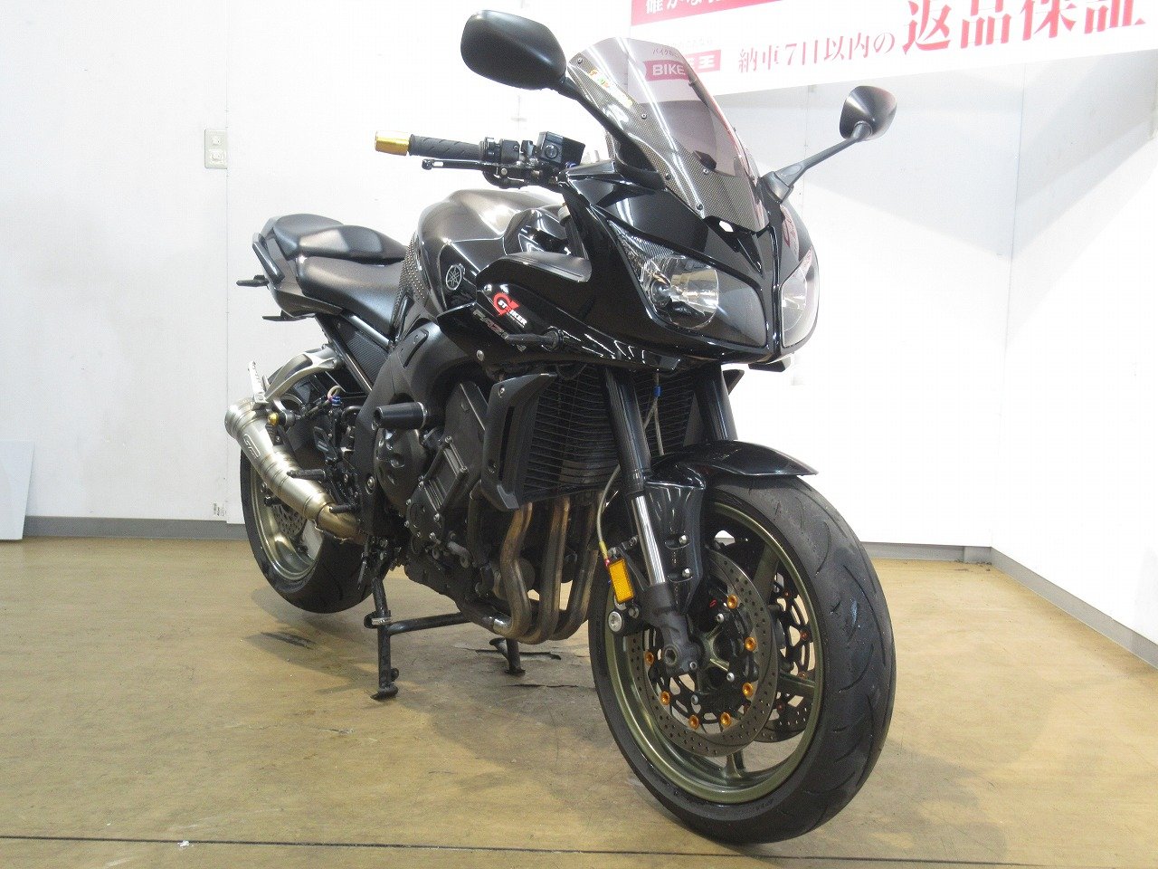 YAMAHA FZ1フェザー用 ストライカースリップオンマフラー - マフラー