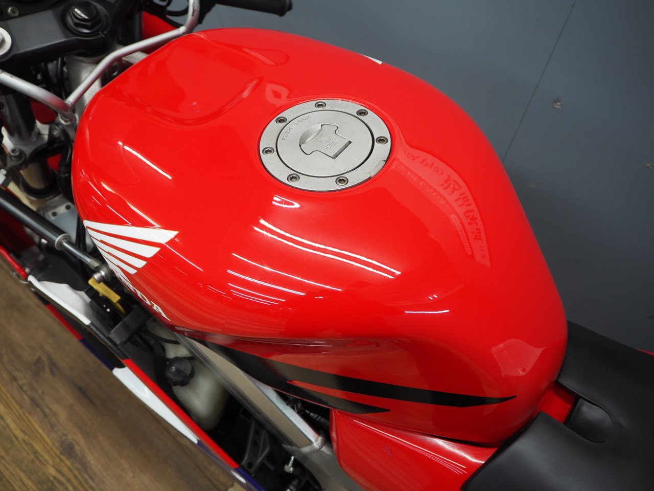 NSR250R SP MC28 Jhaチャンバー装備 HRCカラー仕様 | バイク買う