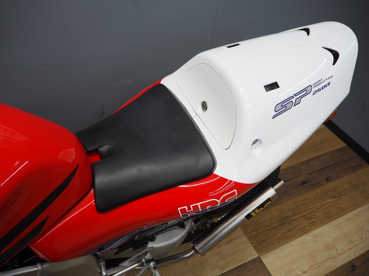 NSR250R SP MC28 Jhaチャンバー装備 HRCカラー仕様 | バイク買う