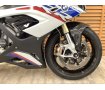 Ｓ１０００ＲＲ　２０２０年モデル　ギルズツーリング製バックステップ　アクラポビッチ製マフラー装備