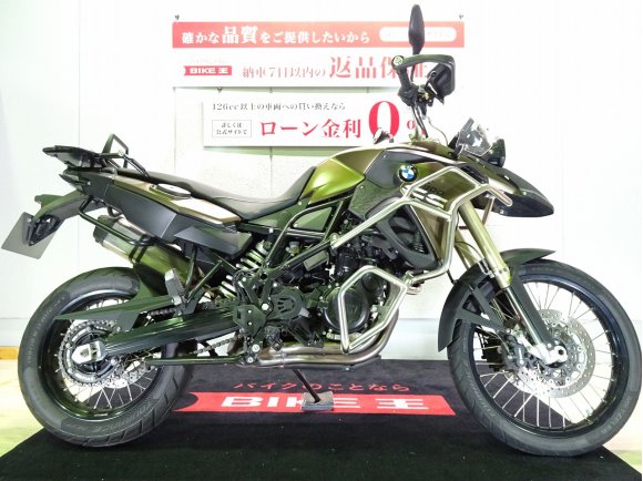 F800GS　エンジンガード／GIVIスクリーン／カスタムウインカー装備