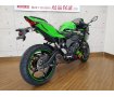 ニンジャZX-25R SE　2021年モデル　OVER製マフラー　アクスルスライダー装備