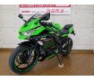 ニンジャZX-25R SE　2021年モデル　OVER製マフラー　アクスルスライダー装備