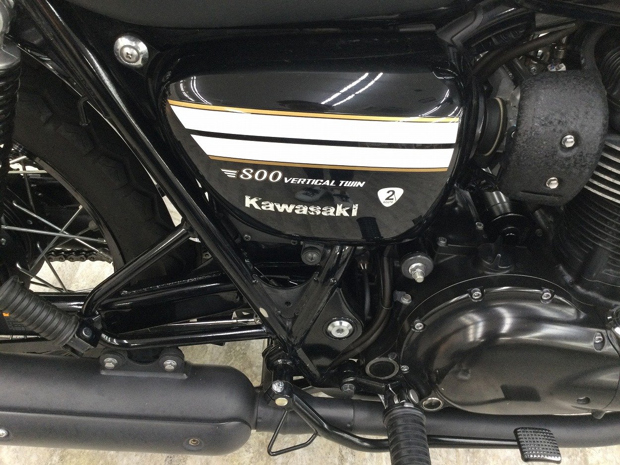 バイク王認定中古車】W800 Special Edition ｽｸﾘｰﾝｶｽﾀﾑ ｸﾞﾗﾌﾞﾊﾞｰ | バイク買うなら【バイク王】