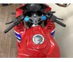 CBR250RR　レプリカの持つ”速さ””存在感”にフォーカスした国産ニーハンレプリカ！レーシーなトリコロールカラー!