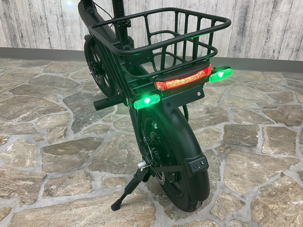 18320142.jpg?resize=600,450,ffffff