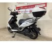 シグナス１２５ＸＳＲ　２０１３年モデル　スクリーン　パニアケース装備