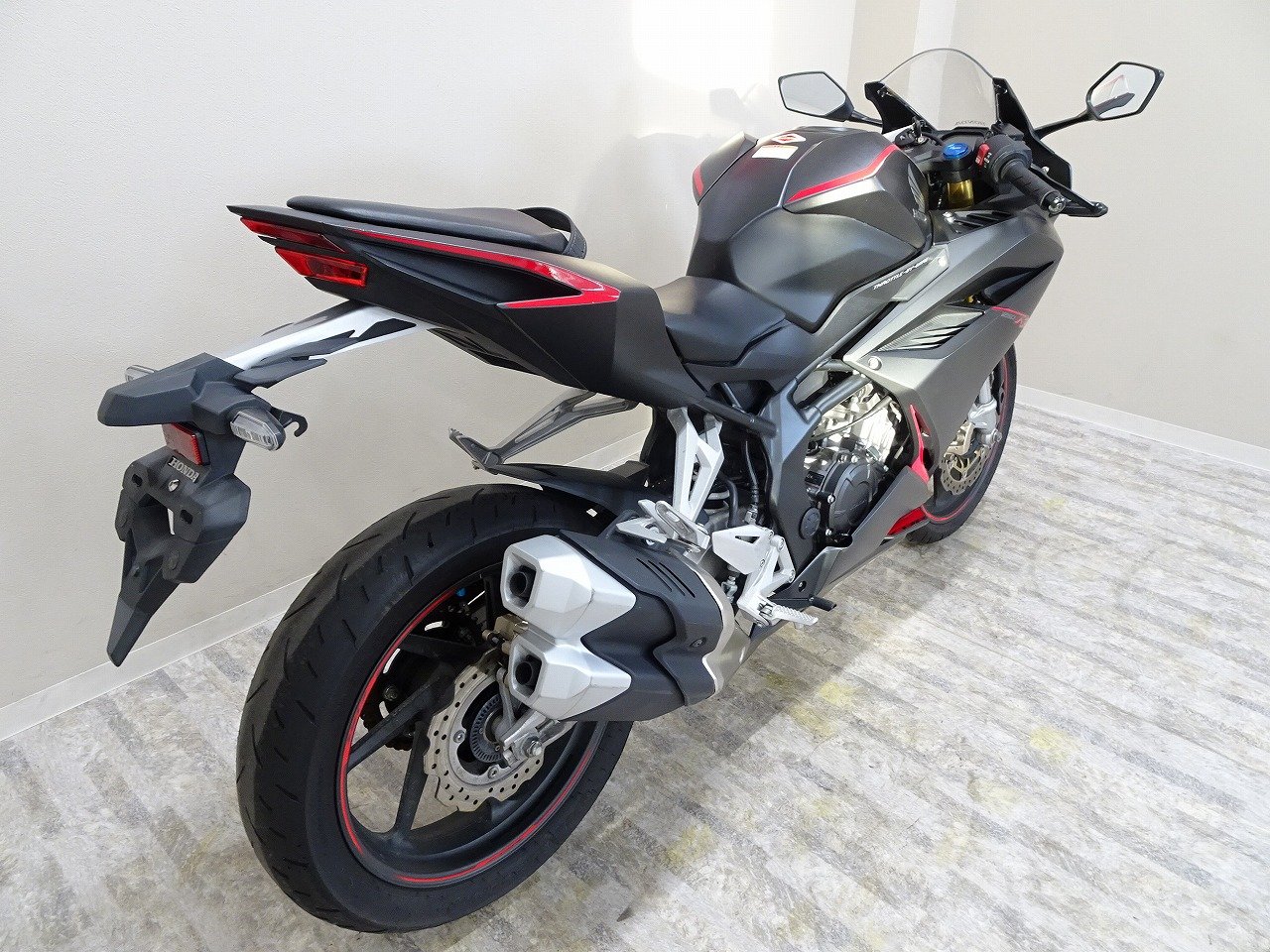 19512703.jpg?resize=600,450,ffffff