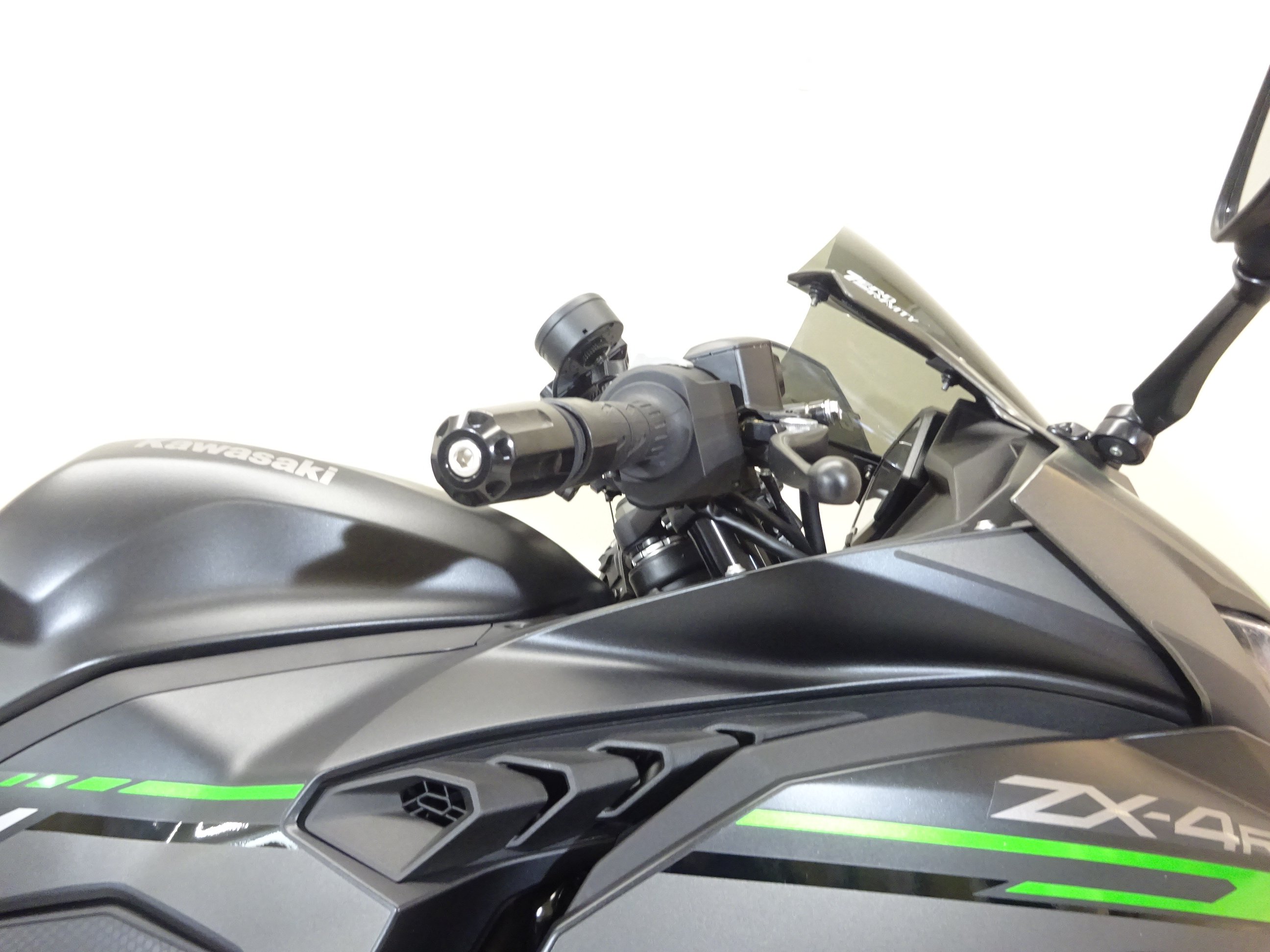 ファイル:Kawasaki Ninja ZX-10 ABS (KRT Edition) at the Tokyo Motor Show  2015-1.jpg - Wikipedia