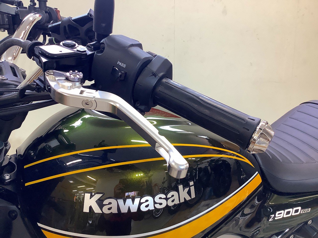Z900RS【タイガーカラー・ハンドル・バックステップ・ロング