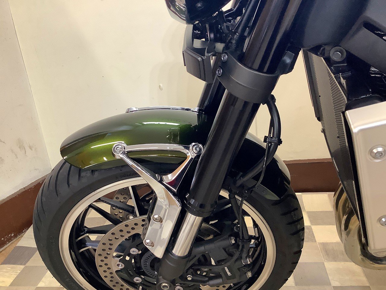 z900rs ロングテール　（タイガー） キャンディートーングリーン（タイガー） ロングテールカウル