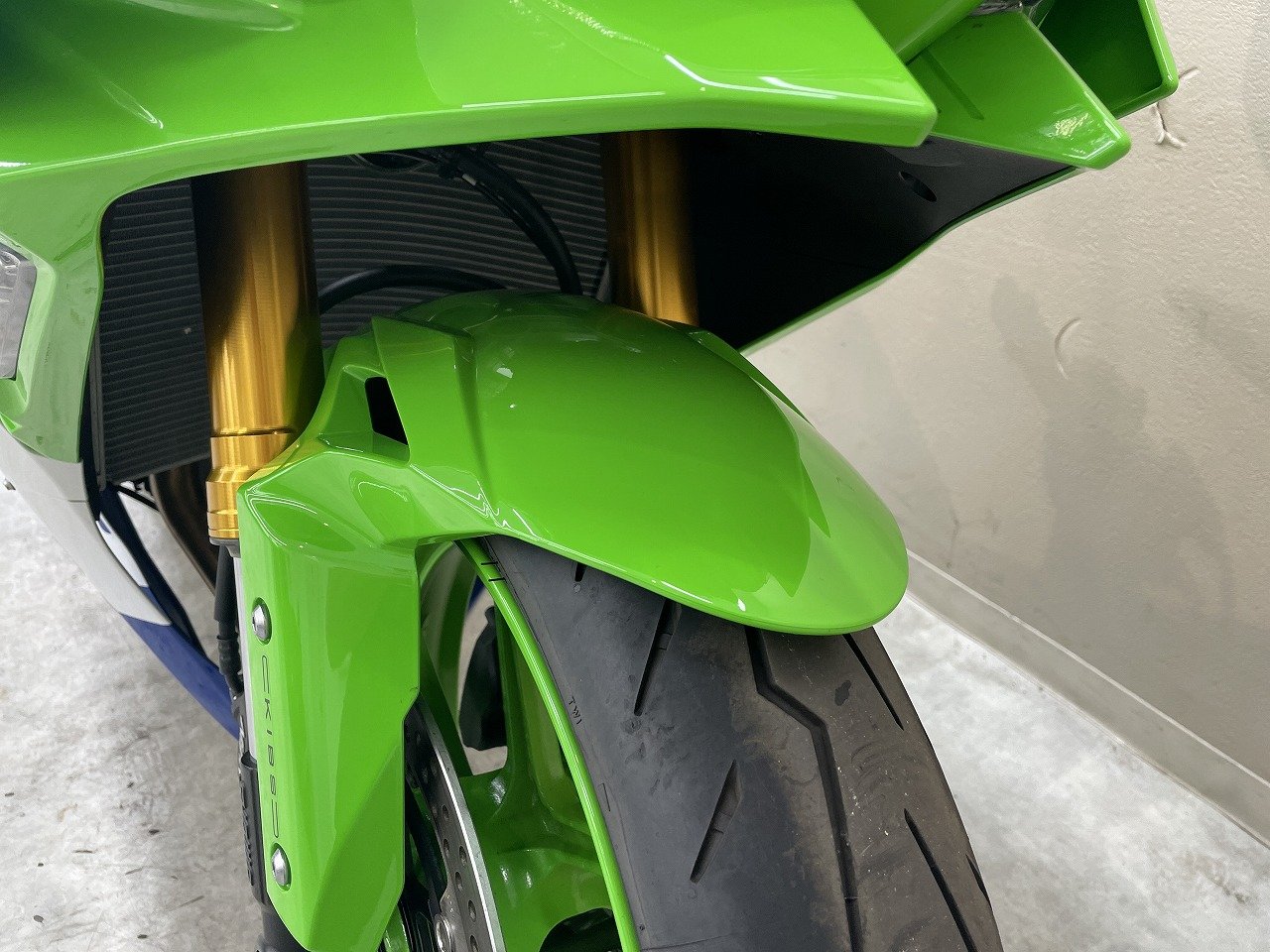 アニキ6 2024 Ninja ZX-6R 40th Anniversary Edition モーターサイクル
