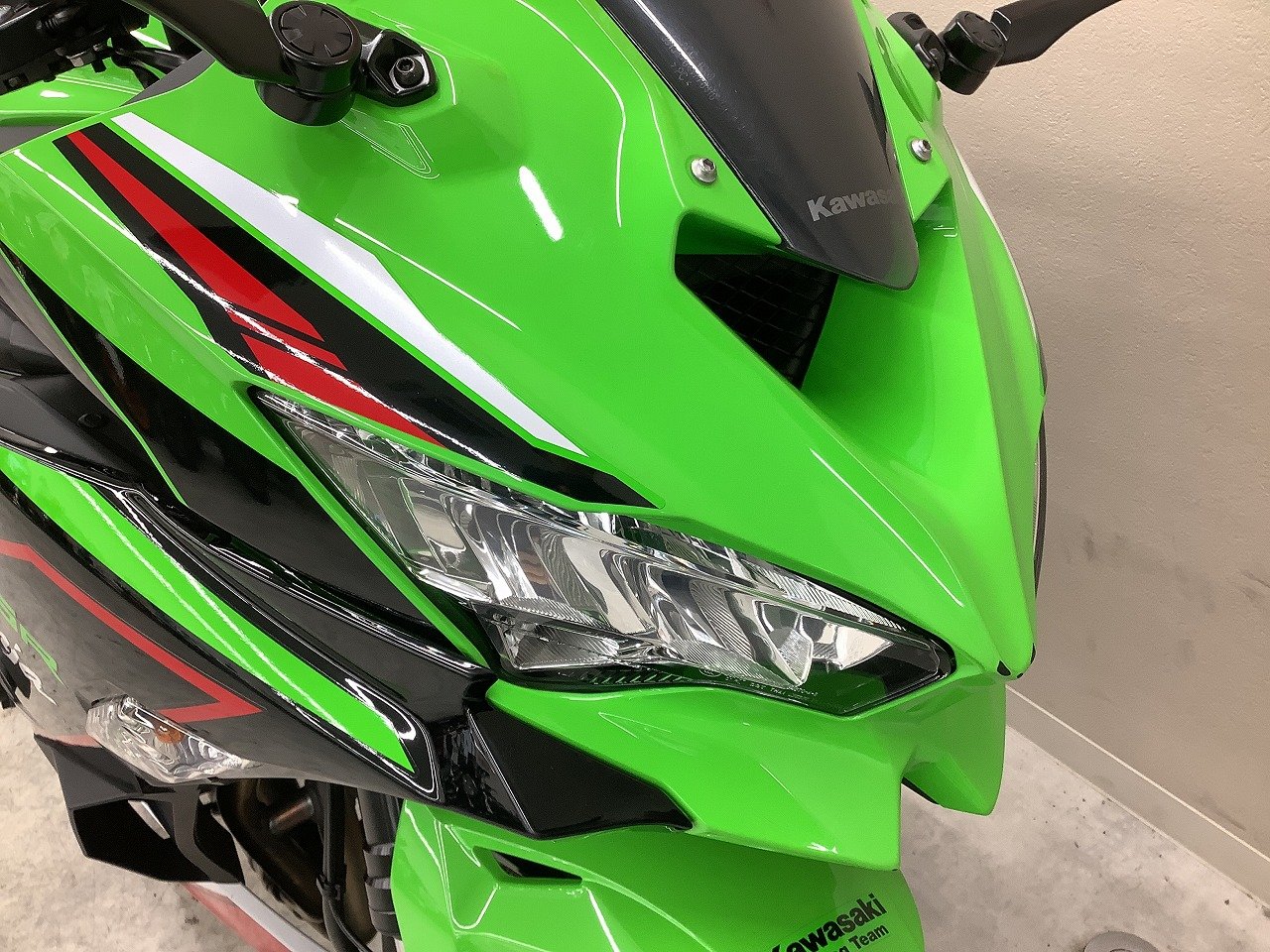 ニンジャZX-25R SE KRT Edition 2022年モデル・ZX250E型・前後
