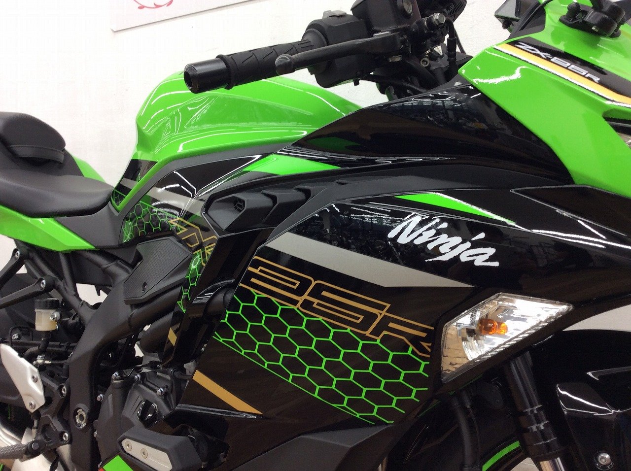 ZX－25R SE 2021年モデル USB電源 スマートモニター