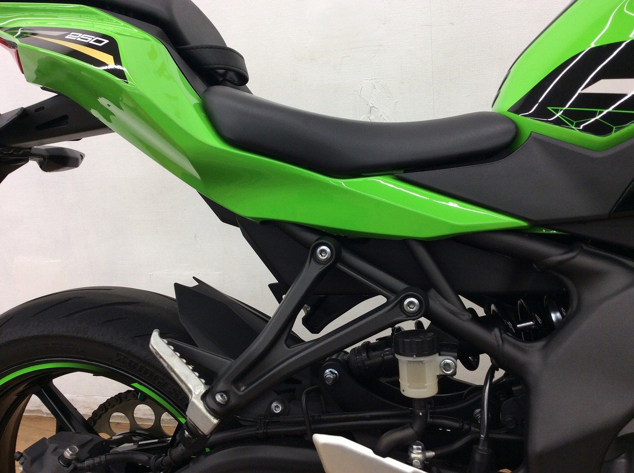 ZX－25R SE 2021年モデル USB電源 スマートモニター