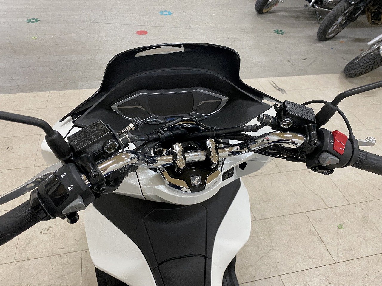 PCX e:HEV 2021年モデル ノーマル | バイク買うなら【バイク王】