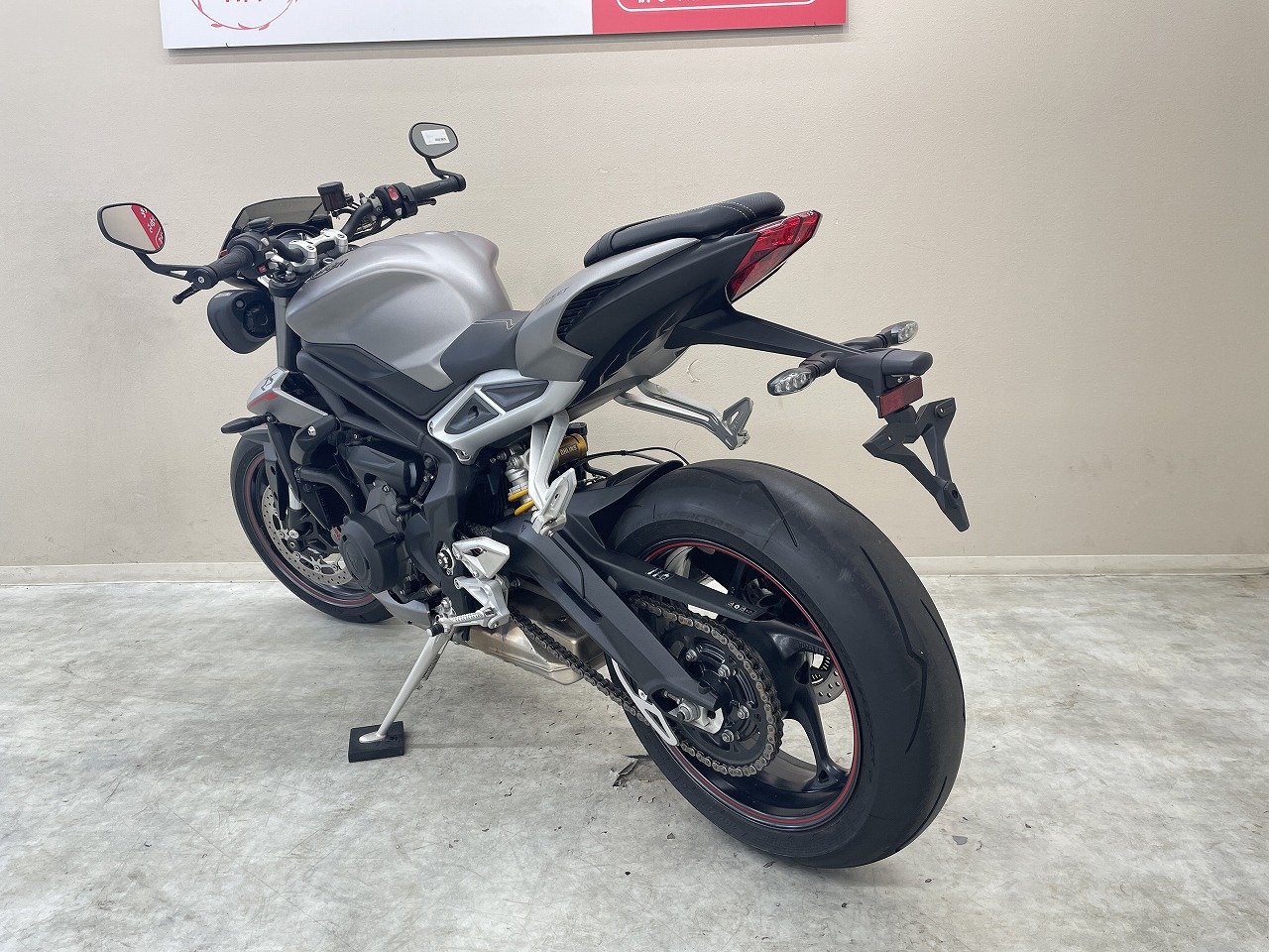 ストリートトリプルRS 純正オプションARROW製マフラー