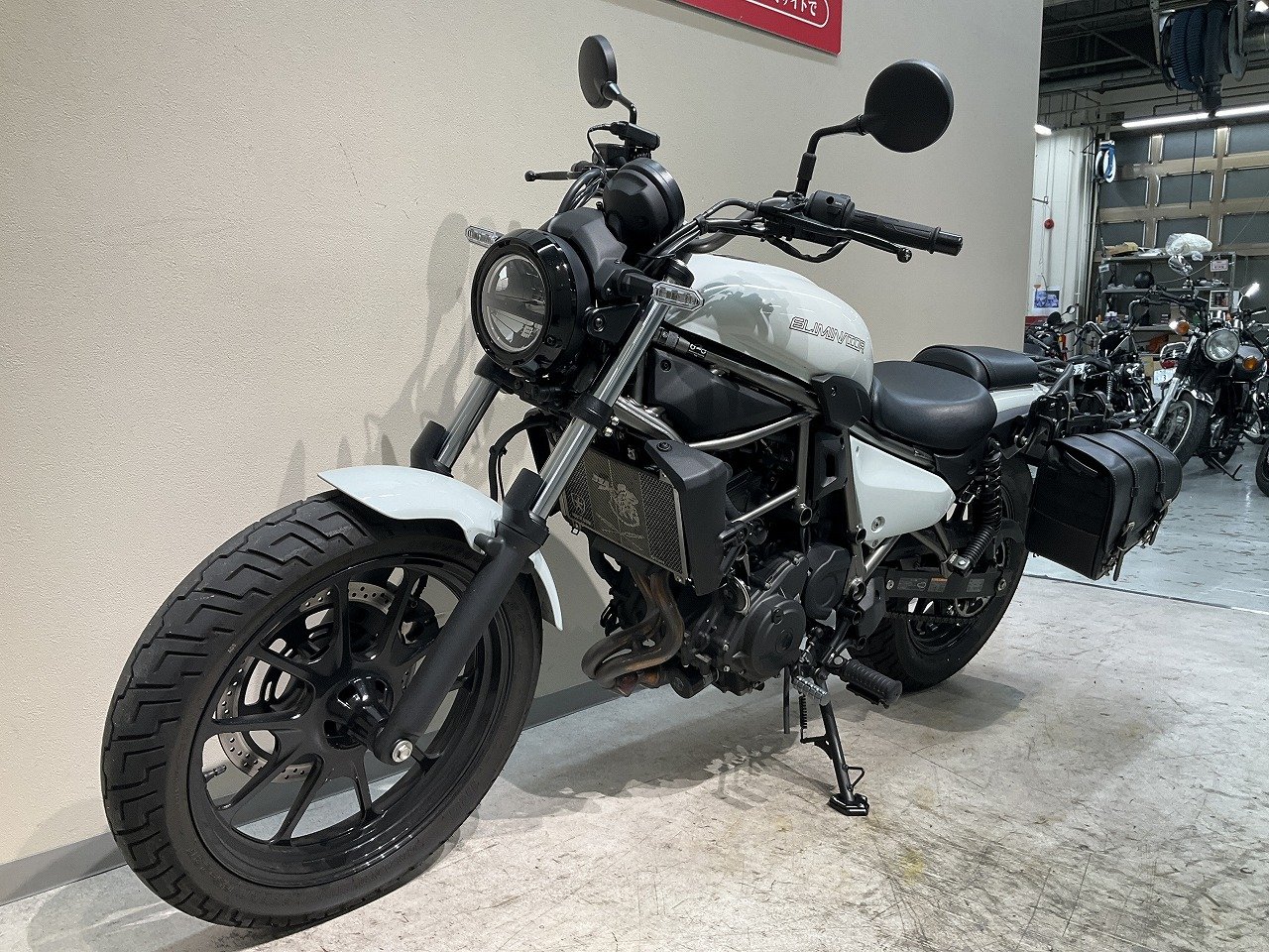 21396578.jpg?resize=600,450,ffffff