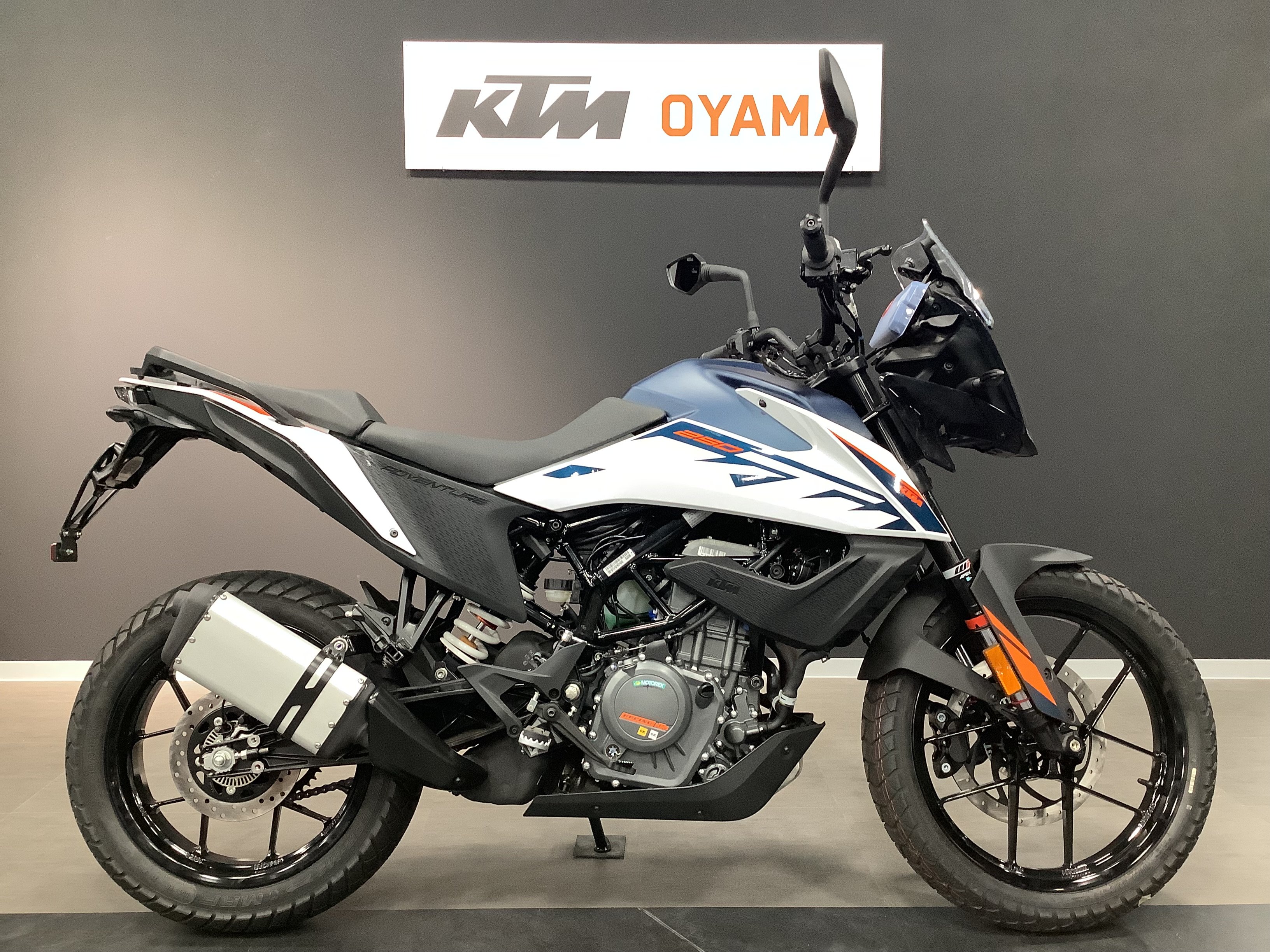 ２５０ＡＤＶＥＮＴＵＲＥ　２０２３年モデル　未使用車！!