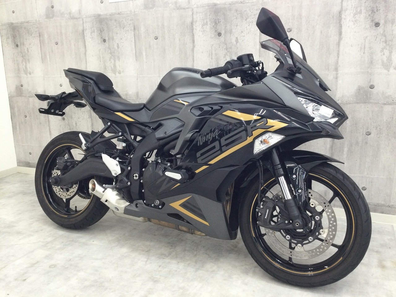 バイク王認定中古車】Ninja ZX-25R SE ノーマル | バイク買う