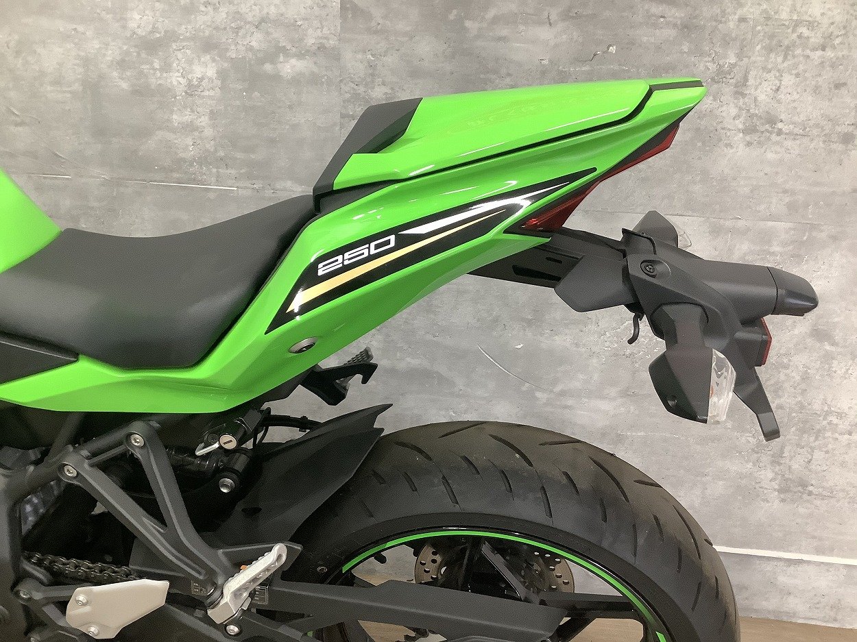 しげぞう Ninja ZX-25R SE KRT Edition 2021年モデル フルノーマル