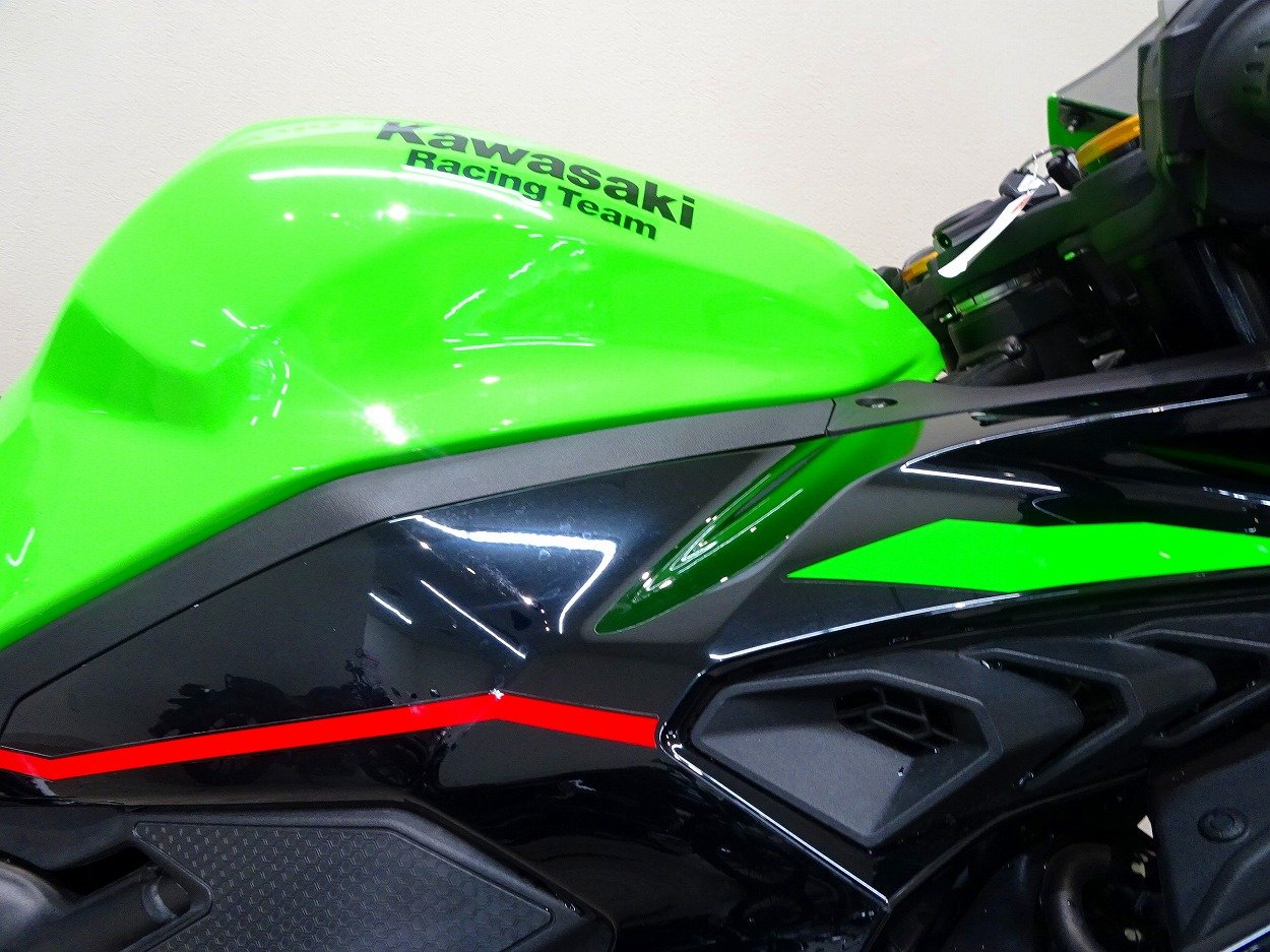 Ninja ZX-25R SE KRT Edition 2022年モデル/フェンダーレス