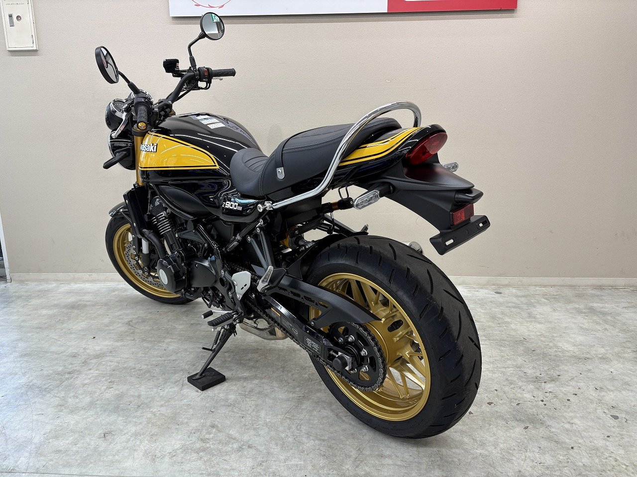 z900rs ARCHI ラジエーターガード　ゴールド　18〜20年モデル用 ARCHI（バイク） ARCHI アーキ ヘックス コアプロテクター