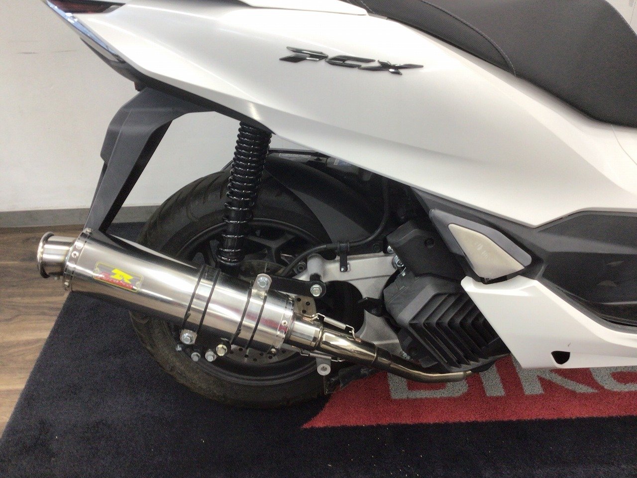PCX□2023年モデル・JK05型・マルチバー・トップ
