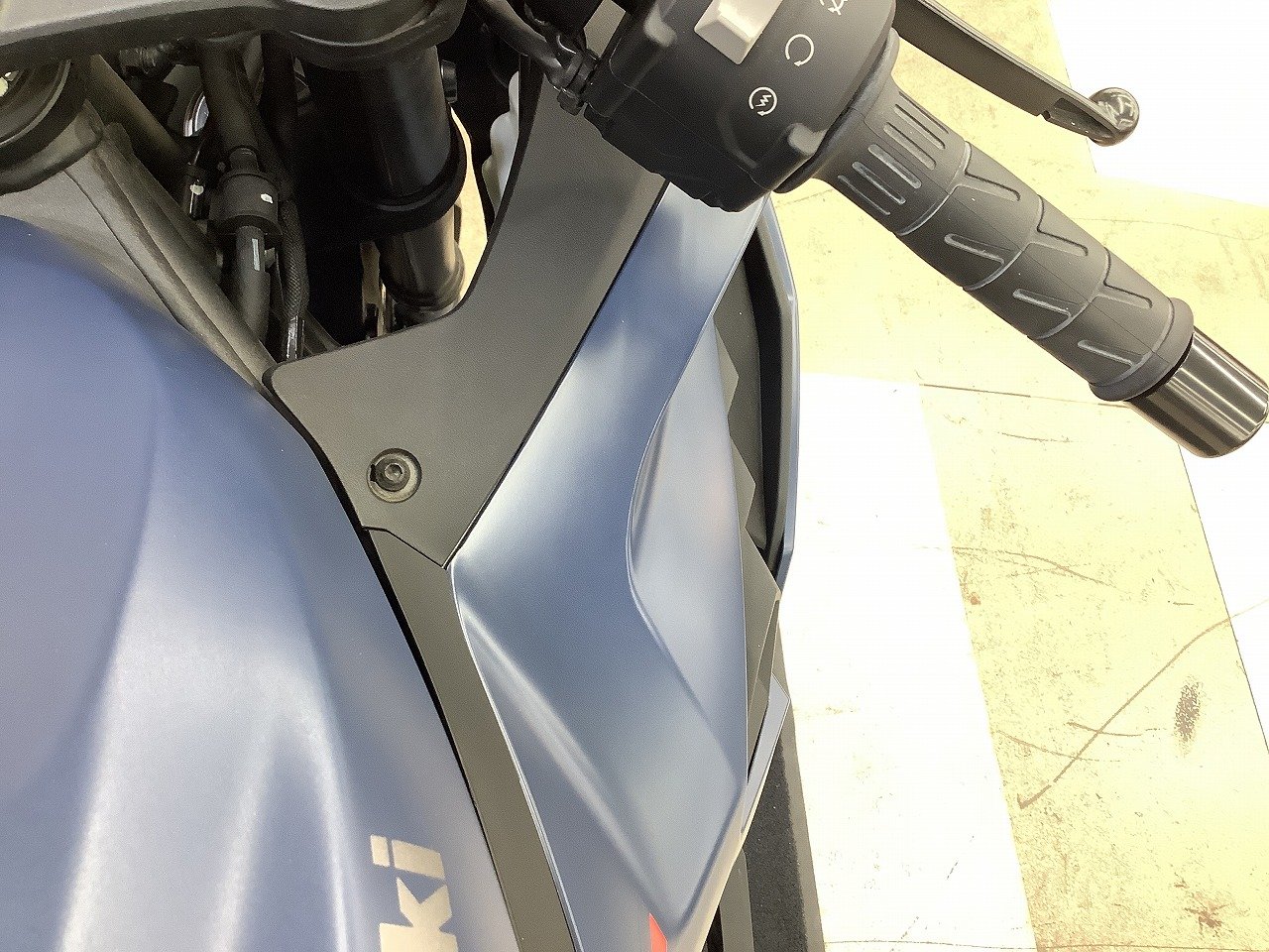 Ninja ZX-25R SE 2022年モデル 純正エンジンスライダー装備