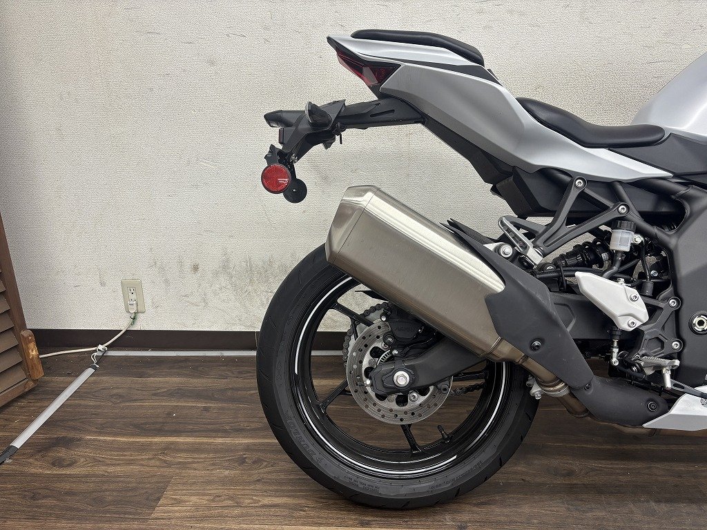 Ninja ZX-4R SE 2025年式モデル | バイク買うなら【バイク王】