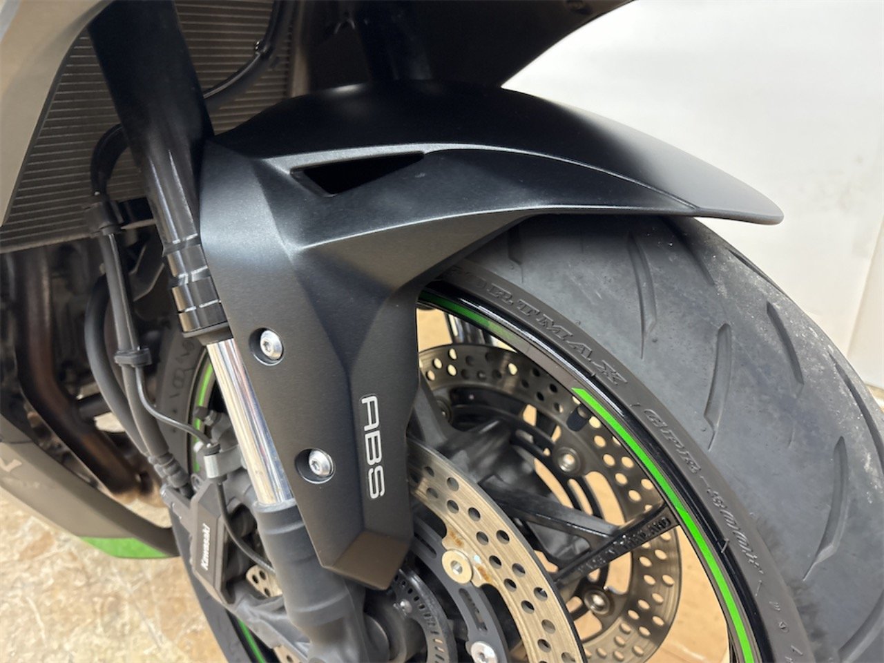 ⭐︎出品 Yahoo!オークション -「zx4r」の落札相場・落札価格