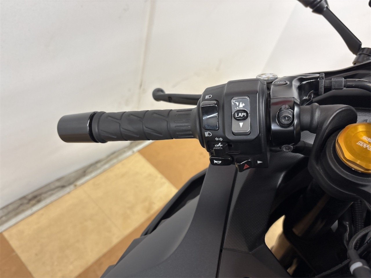 総メンテナンス済みYAMAHA853カスタムSE 完全整備　試奏確認済み　極鳴り ZX－4R SE 2024年モデル トリックスター製