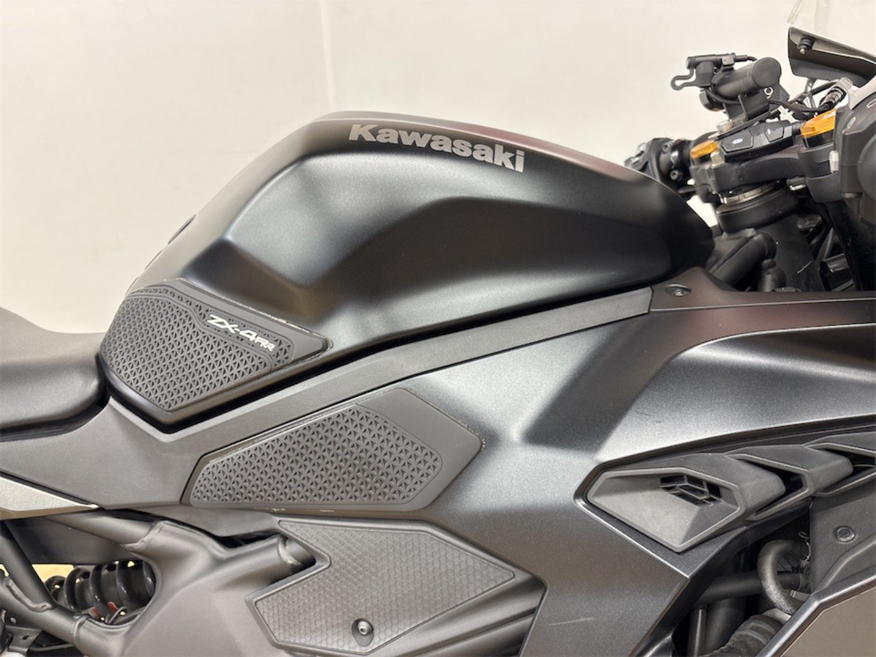 ZX－4R SE 2024年モデル トリックスター製