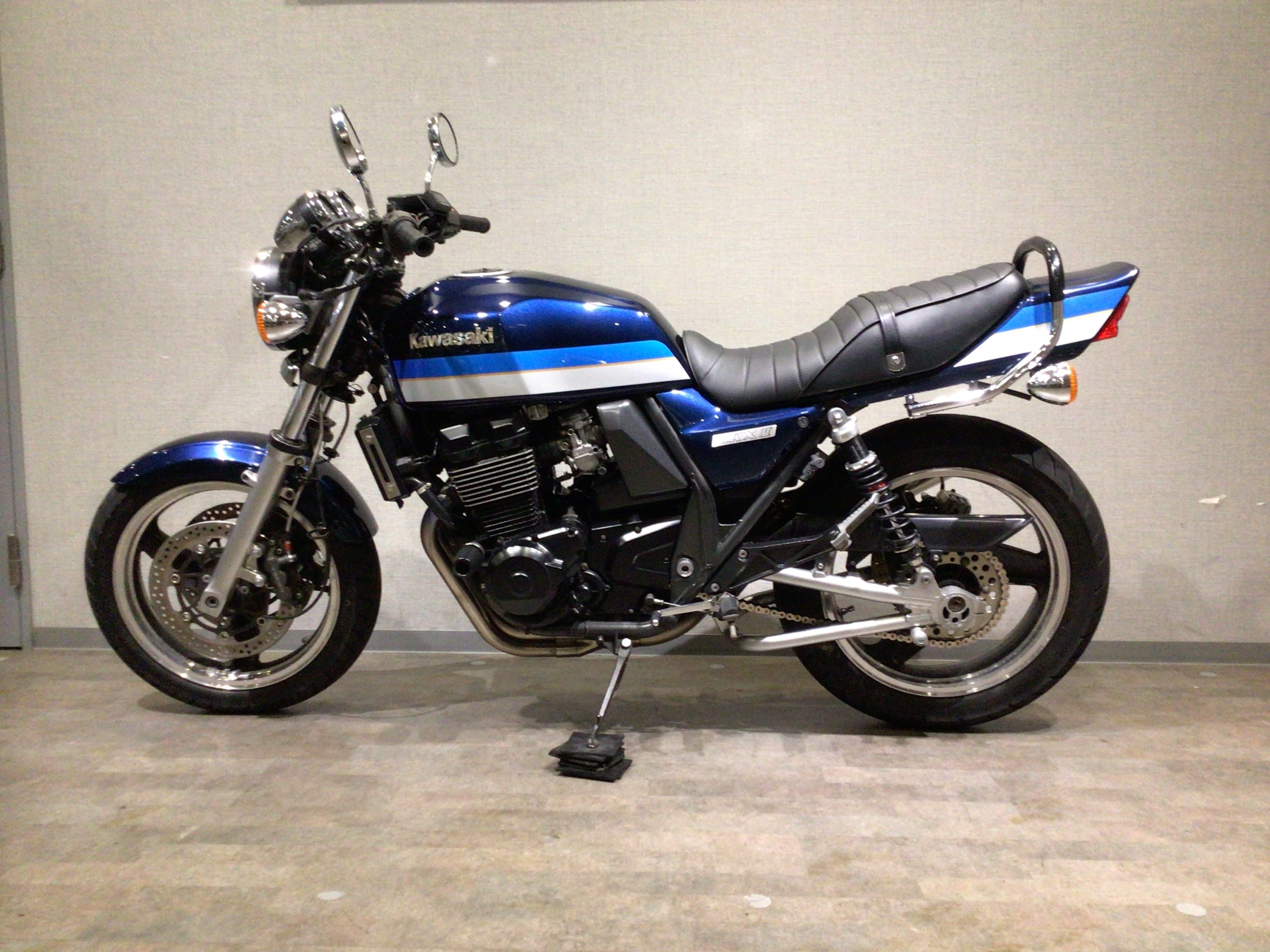 ZRX-Ⅱ ZR400E型2006年モデル ヨシムラ製マフラー