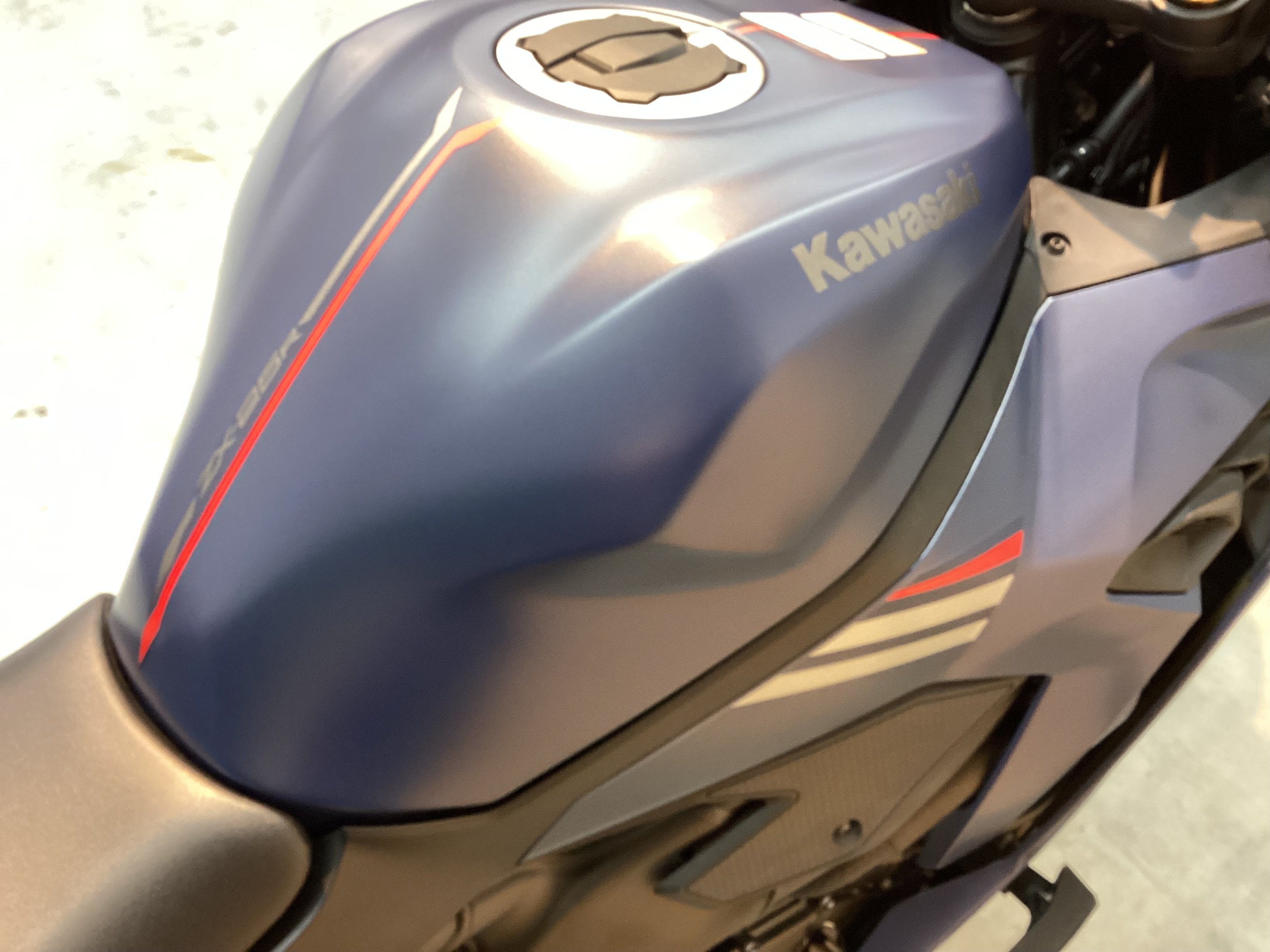 ZX－25R SE クイックシフター標準装備 マルチバー付き