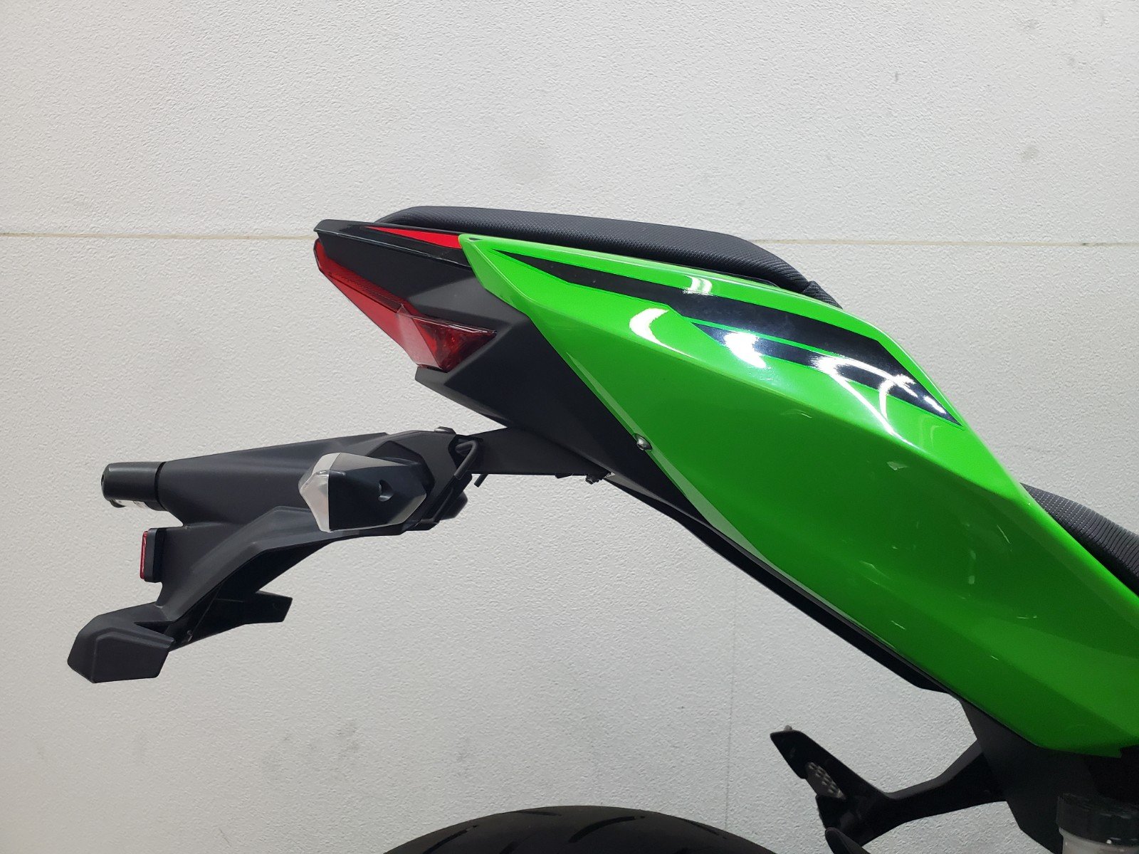 コンプリートマスター　2023年度　マルさん専用 マル得】NINJA400 2023年モデル ワンオーナー KRTエディション