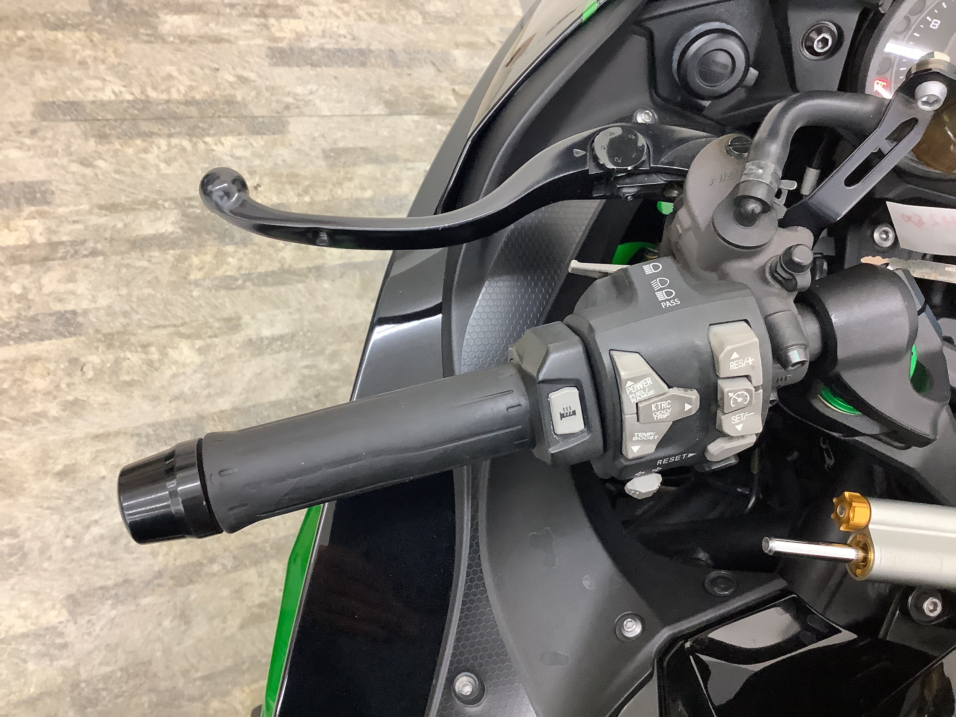 NINJA H2 SX SE 政府認証BEETマフラー・ワンキーシステムサイド