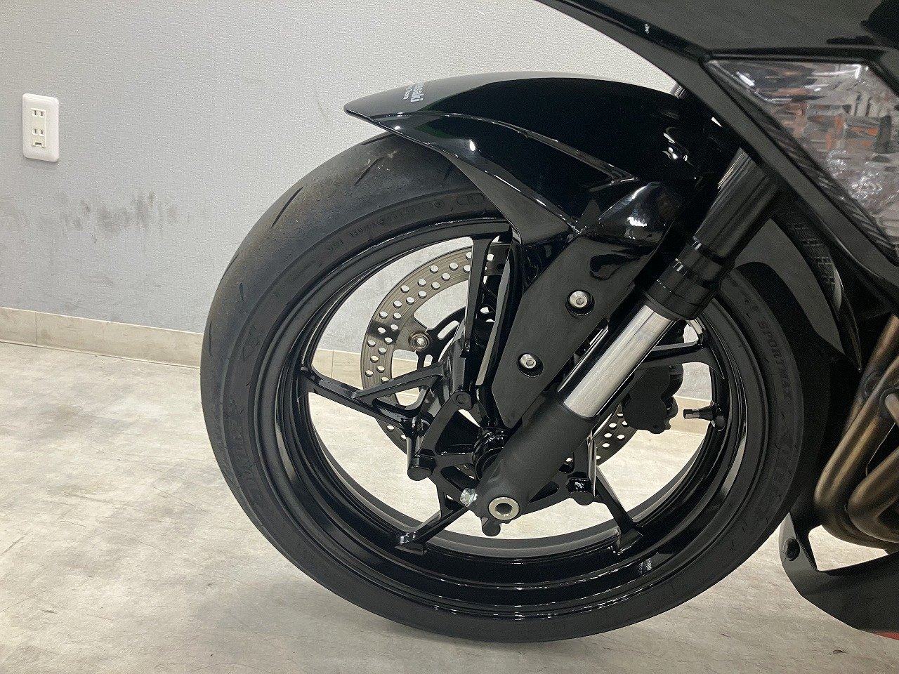 Ninja ZX-25R SE 2021年式モデル リアインナーフェンダーや
