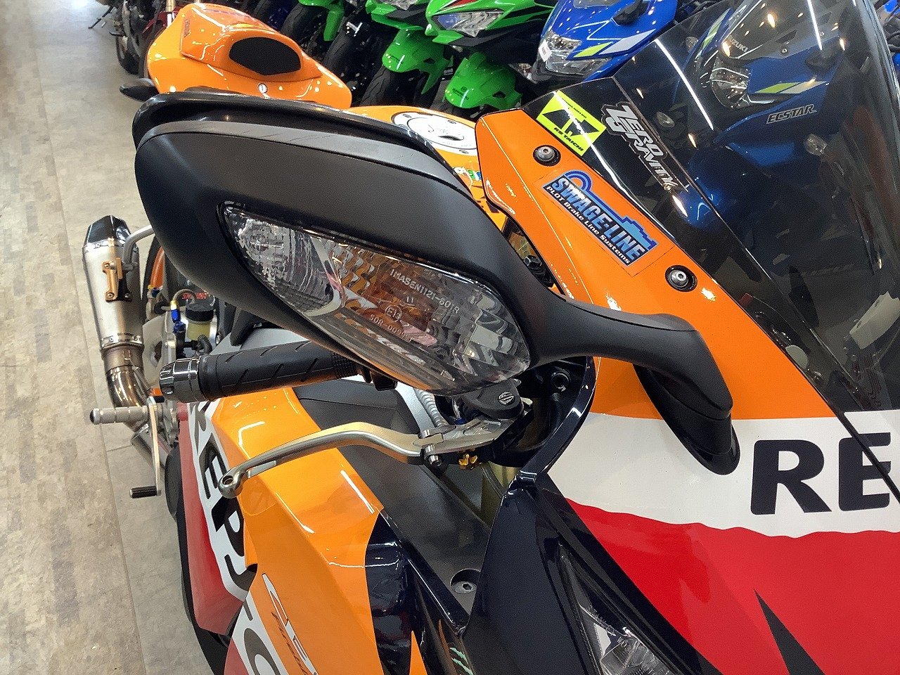 CBR1000RR SC59モデル レプソルカラー シングルシートカウル