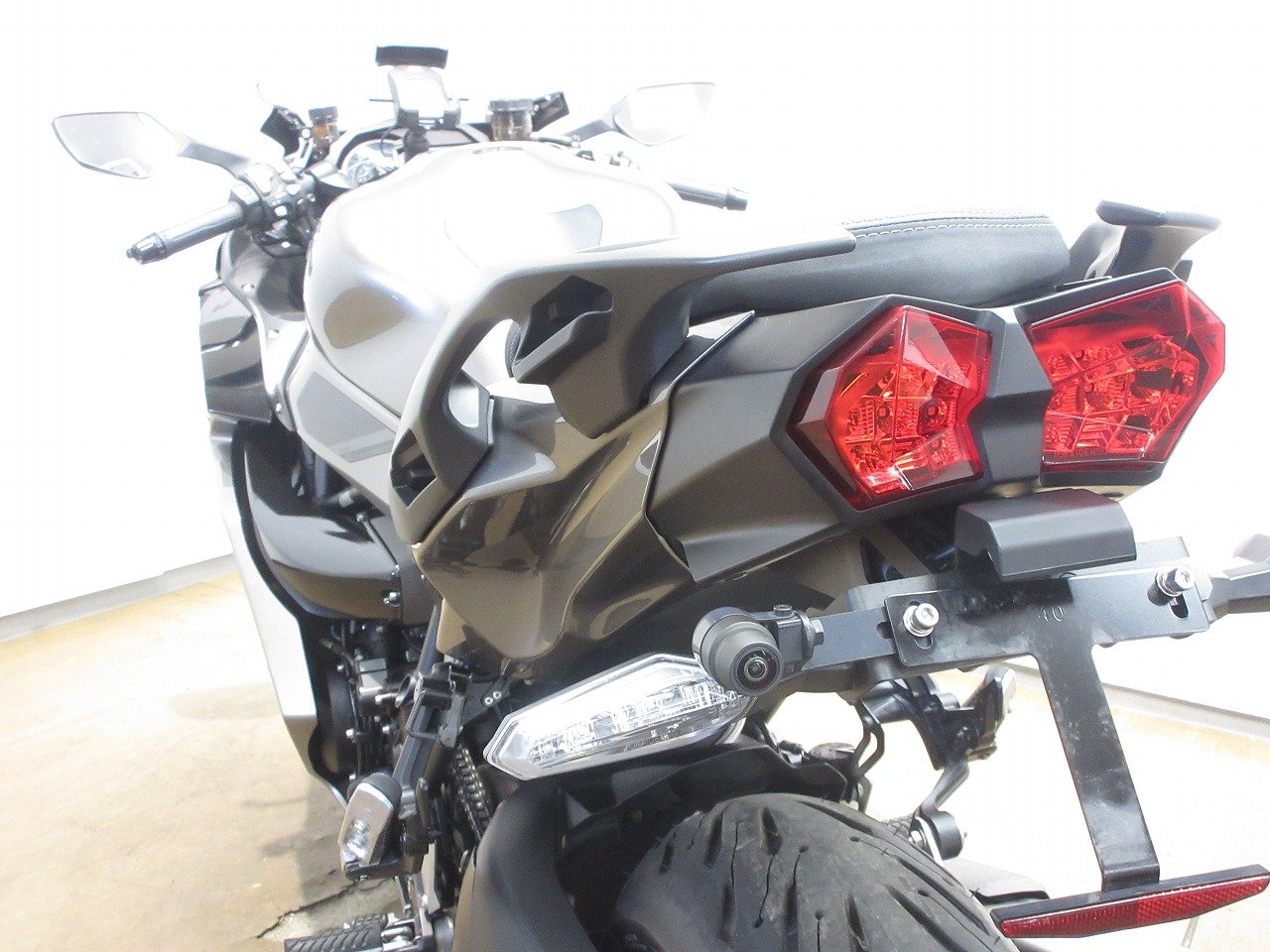 NINJA H2 SX SE+／ABS＆ETC標準装備／フェンダーレス／マルチ