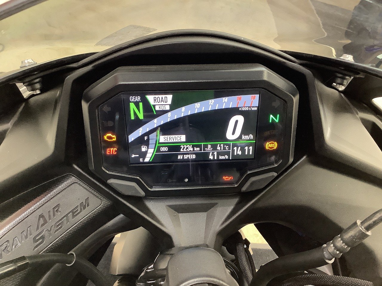 セイ　物 NINJA ZX－4R SE 2024年モデル マルチバー