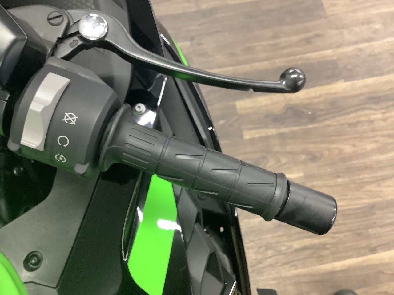 Ninja ZX-25R SE 2021年モデル 1オーナー | バイク買うなら