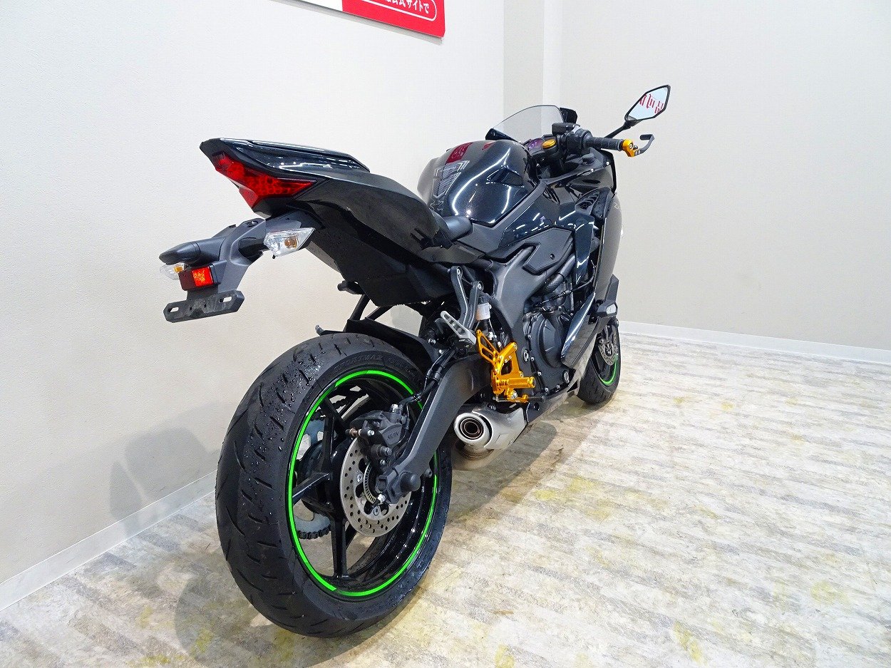 Ninja ZX-25R 2021年モデル/クイックシフター/コアガード