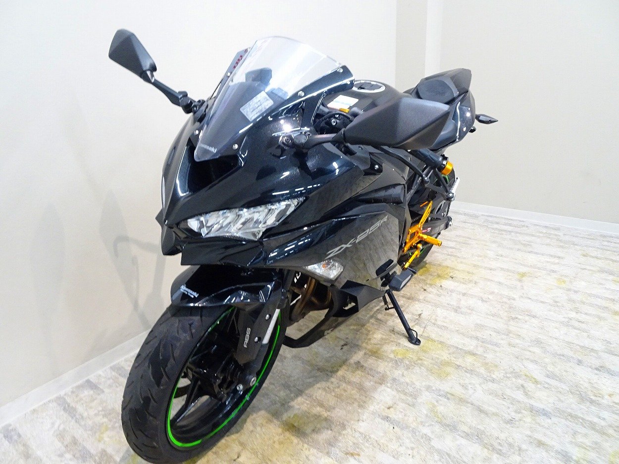 Ninja ZX-25R 2021年モデル/クイックシフター/コアガード