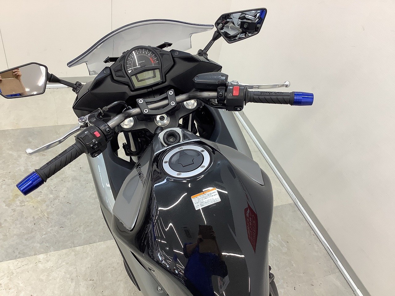 Ninja 400 EX400E型・現行モデルより安定感のあるフレームが特徴です