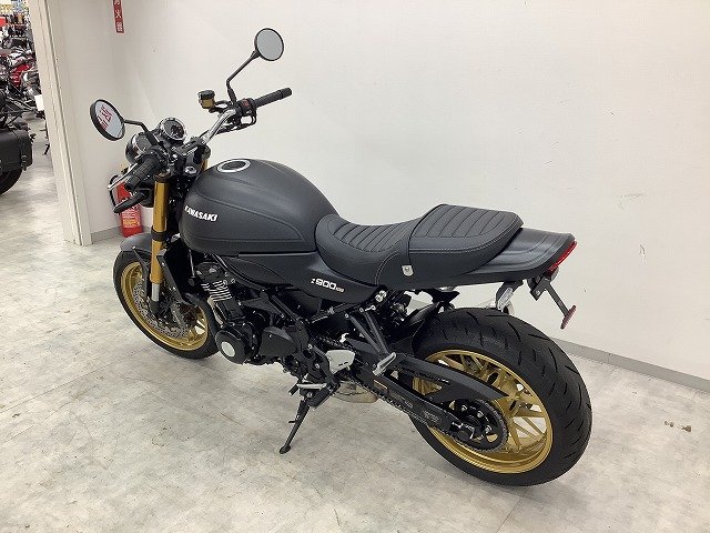 Z900RS SE フェンダーレス・2025年モデル オーリンズ製のリア