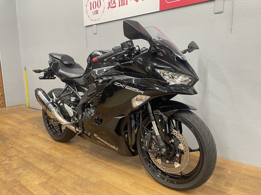 Ninja ZX－25R 2022年モデル TRICKSTAR